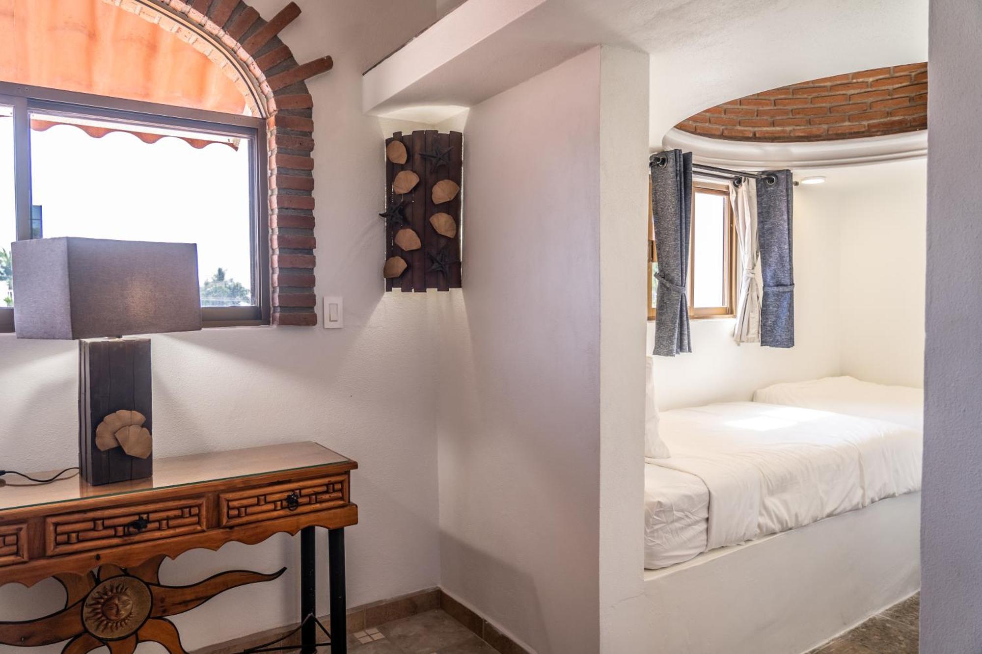 5 Frogs Hotel Бусеріас Екстер'єр фото