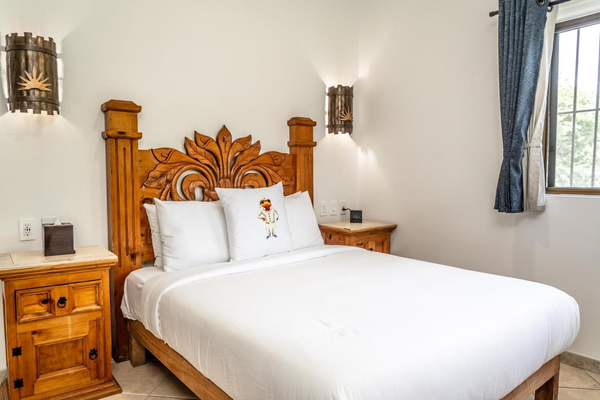 5 Frogs Hotel Бусеріас Екстер'єр фото