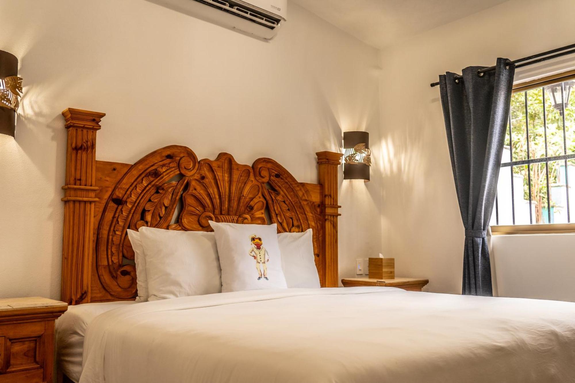 5 Frogs Hotel Бусеріас Екстер'єр фото